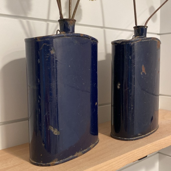 Vintage enamel flask/bud vases UNIQUE! Stunning blue! SET OF 2! - Picture 2 of 8
